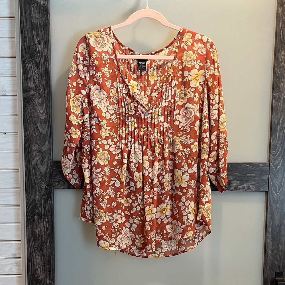 torrid Rust and Cream Floral Pintuck Boho Top